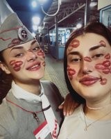 Сдаём белье: эффектные проводницы, без которых путешествия потеряли бы всякий смысл