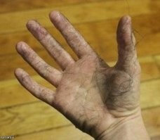 "шутят, что на ладонях волосы растут от мастурбации..."

Да уж какие тут шутки...