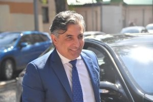 Адвокат фермера знатно лопухнулся.
Из за сделки на 86 тонн льна влететь на $61к
Не этот ли защищал: