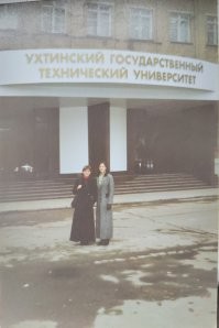 Я бы с удовольствием вернулся в свою первую шарагу. 25 лет как в окно посмотрел. В этом году снова учиться пойду, правда ещё куда не решил, но время есть.