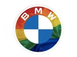 В Кирове мужчина на BMW посреди улицы устроил стрельбу из обреза