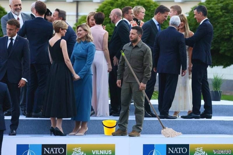 Поматросили и бросили: Зеленский попал в неприятную ситуацию на саммите НАТО