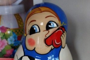 Девушки поделились фото «надувных» губ и напугали пользователей сети