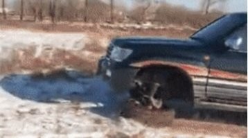 Резолюция конечно маловата, но диск кажется на месте. А вот покрышка нет: