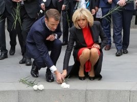 Да, уровень юмора просто запредельный. Петросян нервно курит в сторонке.