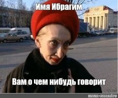 Мальчик обнимает бездомных собак по дороге в школу