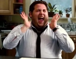 Водонаева нервно курит в сторонке: правдивый фотоотчёт с пляжей Анапы