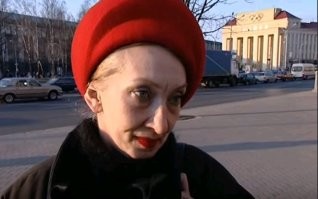 Если она носит кандибобер, или корсет это не значит что она женщина? Сто пудов это покимониха из шизо посты лепит