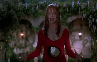 это потому, что она не совсем живая ))