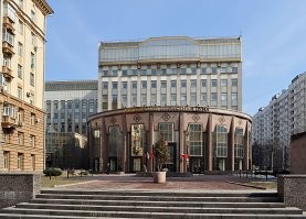 Я же отлично помню, что Мосдума находилась в Москве, на проспекте Мира. Когда успела переехать?