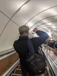 Ежедневно сорок две минуты под землей: удивительные люди метро Москвы