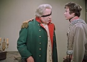 "Заслужил – носи! Крестами так швыряться не пристало. Чай, не шпильки". 
Может, не стоит расшвыриваться званиями и наградами? Тогда они будут иметь вес. А то и впрямь одна забава. Оскорбительно для тех, кто за всю службу от рядового до майора дошел и знает ценность каждой звёзды на погонах.