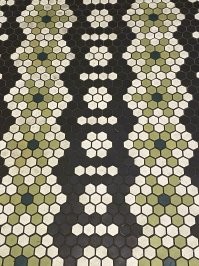 >>24. «Увидел одну плитку, которая нарушает весь рисунок, и теперь не могу это развидеть»
- Узпокойся. ))