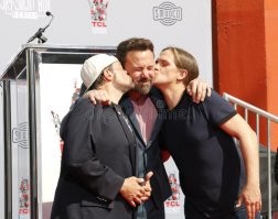 Кевин Смит и Джейсон Мьюз (ну и тот же Аффлек) уже кучу лет дружат вне кино.