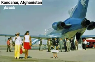 Несколько моих коллег, из тех что совсем старенькие, рассказывали о том, какое светское было государство Афганистан. 
Да бедновато, да простовато, но жили свободно. При этом была даже своя автомобильная промышленность. 
Это все стало меняться с приходом талибов и внедрением правил ислама в повседневной жизни. 
Фото свободно найдены в сети по запросу Афганистан в середине 20 века