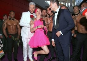 Вот они: Слева-мужественность, Филя.
Справа -женственность, Даня.