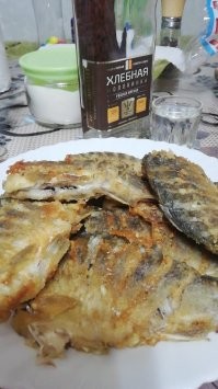 Ну Москва не Россия. 
Мы тут за МКАДом всё больше натуральным хозяйством.
(С).