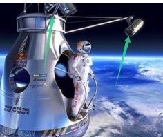 Там камеры на кронштейнах вынесены.