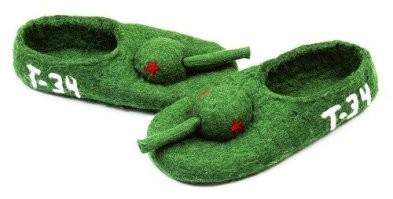 По полу тапки грохотали.