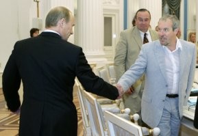 Не стоит прогибаться под изменчивый мир...