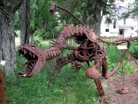 20 невероятных произведений, которые созданы из металлолома