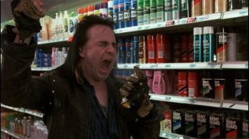 я даже знаю,кто главарь этой банды!))))