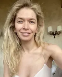 Ипать ты извращенец.Уже на трансгендеров дрочишь?