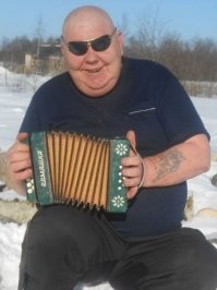 Воры проникли в дом дедушки и оставили ему денег