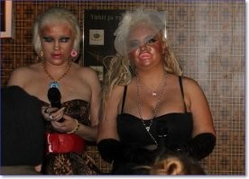 15 человек, которые навели в салоне красоту, а так и не скажешь