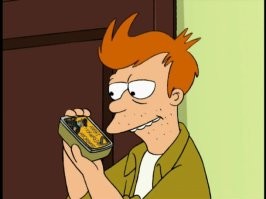 Люди бросились собирать тысячи анчоусов, выброшенных на берег