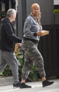 Фото Тайры какого года то?