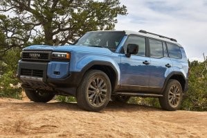 похоже мода на обтекаемые формы проходит