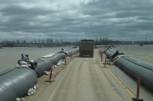 AquaDam - это инновационный барьер?!!! 
1. Ямало-Ненецкий АО, этот год;
2. Хабаровск, 2019;
3. Алтай, 2020...