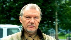Двое москвичей сменили свои имена ради бесплатных пожизненных роллов