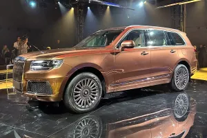 Я вот ЭТОТ хочу! Российский!
 Подумаешь, 40 лямов стоит... 
 Я в 96г кровать за 3 миллиона рублей купил. 
 Всё вернётся на круги своя...