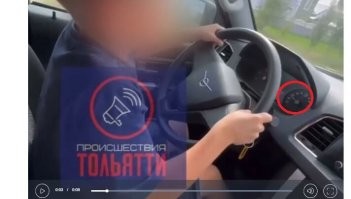 "Скорость немаленькая"... Дааа! Немаленькая! Аж ЦЕЛЫХ 30КМ/Ч. Прям ужас ужас!!!  А вы что, лицемеры и ханжи, которые хаят это,  никогда в свои 8-15 не катались с "дядейВасей/Петей/Колей", с утреца по деревне, который дал порулить?