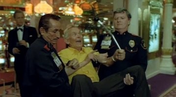 Если я захочу посмотреть дерьмо, то посмотрю последние фильмы Гайдая и Рязанова.