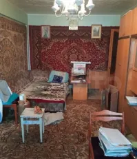 Вот тут табуретка и два мотка веревки. Совпадение? Не думаю