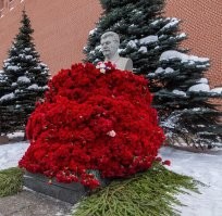 «Я знаю, что после смерти на мою могилу нанесут кучу мусора. Но ветер Истории безжалостно развеет ее»