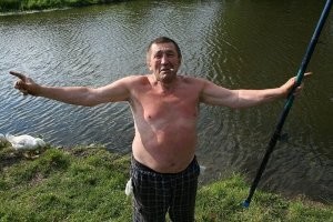 Добрая субботняя история от российских рыбаков. Они спасли косатку в водах Камчатки