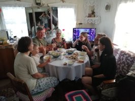 Небольшая марийская деревенька. Молодая картошечка, ушица и запотевшая бутылочка.