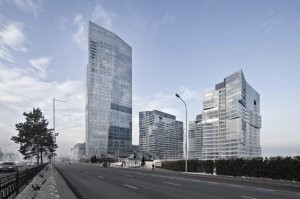 Блин я сначала подумал что это наш есентай тауэрс в Алматы и офигел с того как там успели железку сделать, а главное зачем