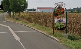 мне кажется я понял в чём там проблема
47.498118, -0.327296