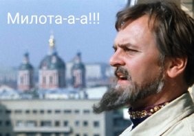 Фермер приютил брошенных собак и сделал для них паровоз, чтобы катать за собой, пока работает в поле