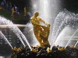 Вот фонтан. а это все фигня