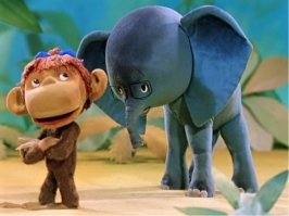 - Слоник, скажи, а у тебя на меня встаёт?
- Я нахожусь в пубертатном возрасте, у меня встаёт даже на линолеум.