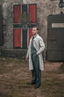 Не знаю, но. Недавно посмотрел сериал Алекс Лютый. Дело Шульца.
Не очень люблю сериалы. Тем более про фашистских преступников. Но
Михаил Половенко (Шульц)

Мария Аниканова (Нина Ивановна)