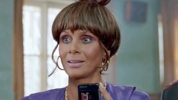 -Ширли-мырли.
-Что есть "Ширли-мырли"?Плиз, перевод.
-Нет перевода, мутота одна!
-Му-то-та?Что есть мутота?