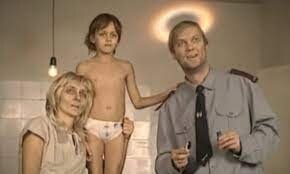 Юный рыбак поймал на удочку кошелёк с кучей денег