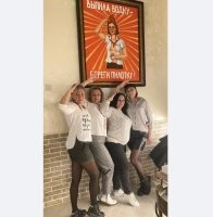 ну тут мужик должен пить водку, чтобы пилотки были в опасности